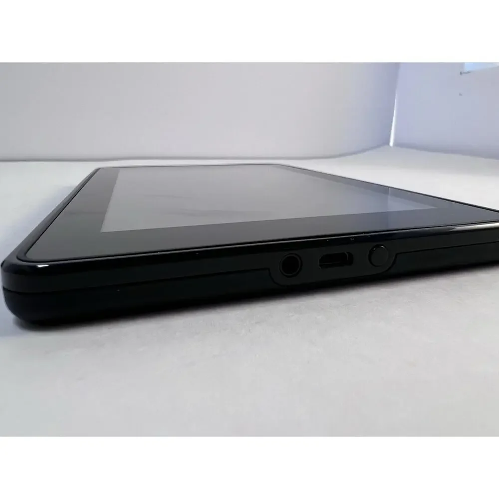 Amazon Kindle Fire D01400 1st Generation WORKS GREAT!